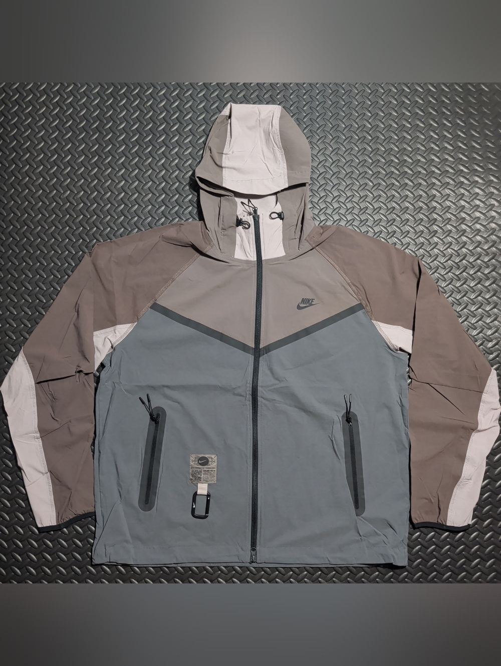 Nike Tech Men's Jacket Trek Woven Windrunner Full-Zip Jacket Size Large